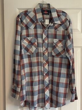 💐NWT💐 🤩MWG Men’s Snap Plaid Shirt Long Sleeve- size M